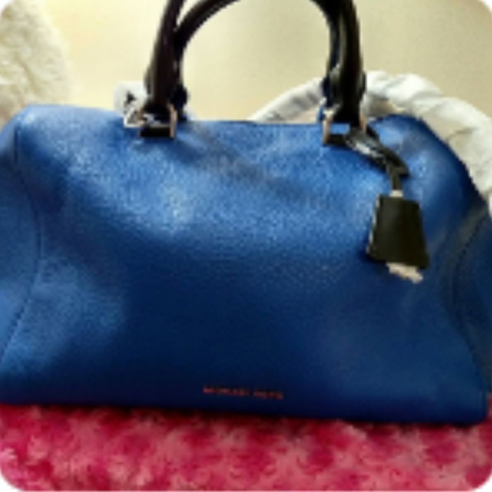 🆕👜 Michael Kors Royal Blue Shoulder Crossbody Bag